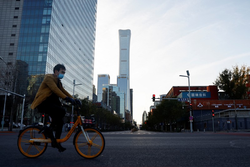 A general view of a street following a coronavirus disease (COVID-19) outbreak, in Chaoyang District of Beijing, China November 26, 2022. REUTERS/Tingshu Wang