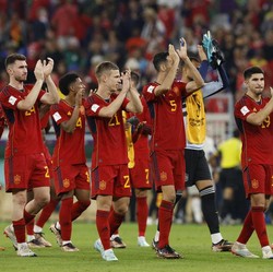 Spanyol vs Jerman, Duel Kiblat Bola & Pemasok Babi Dunia
