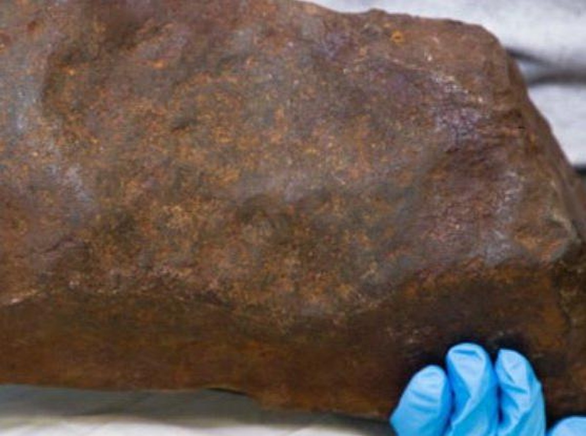 Penemuan Meteorit Langka Berusia Milyaran Tahun di Melbourne