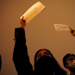 Update Demo di China: Protes Meluas, Sikap Polisi Makin Keras