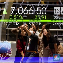 IHSG Tatap Level Psikologis 7.000 di Sesi II, Sanggup?