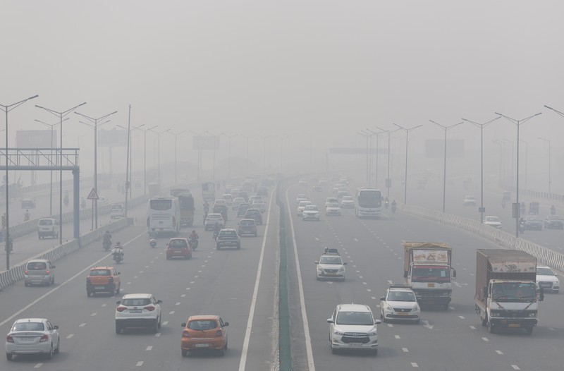 Lapisan kabut asap menyelimuti kota Ajmer, India pada 28 November 2022. Lapisan kabut asap menyelimuti kota Ajmer, India pada 28 November 2022. (Himanshu Sharma/NurPhoto via Getty Images)