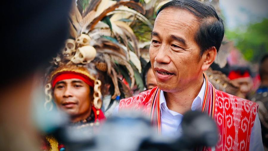 Presiden Joko Widodo menyampaikan bahwa pemerintah telah memulai pembangunan infrastruktur pada kawasan inti Ibu Kota Nusantara (IKN). Demikian disampaikan Presiden kepada awak media di Rumah Adat Radakng, Kota Pontianak, Provinsi Kalimantan Barat, pada Selasa, 29 November 2022. (Dok. BPMI Setpres)