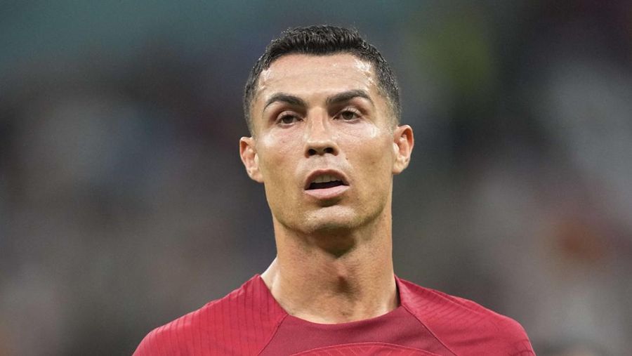 Cristiano Ronaldo dari Portugal terlihat selama Piala Dunia FIFA 2022 Grup H pertandingan antara Portugal dan Uruguay di Stadion Lusail pada 28 November 2022 di Kota Lusail, Qatar. (Ulrik Pedersen/DeFodi Images via Getty Images)