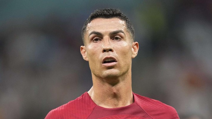 Cristiano Ronaldo dari Portugal terlihat selama Piala Dunia FIFA 2022 Grup H pertandingan antara Portugal dan Uruguay di Stadion Lusail pada 28 November 2022 di Kota Lusail, Qatar. Cristiano Ronaldo dari Portugal terlihat selama Piala Dunia FIFA 2022 Grup H pertandingan antara Portugal dan Uruguay di Stadion Lusail pada 28 November 2022 di Kota Lusail, Qatar. (Ulrik Pedersen/DeFodi Images via Getty Images)