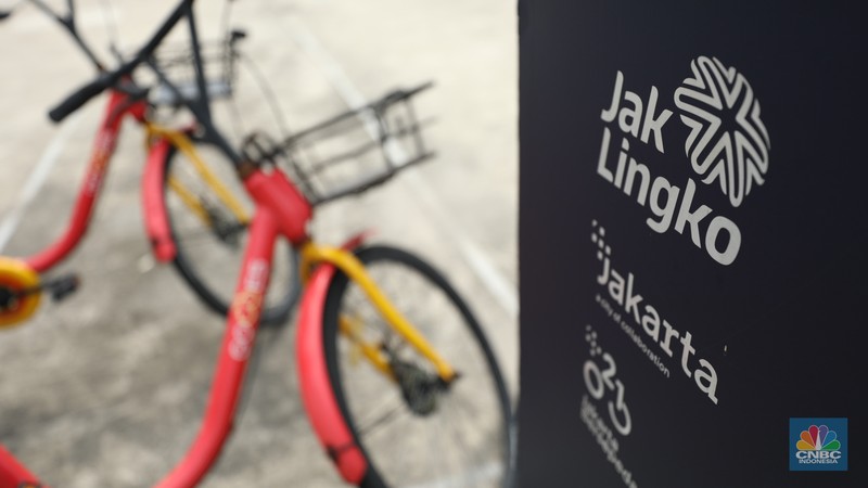 Dinas Perhubungan DKI Jakarta akan menarik 218 unit sepeda sewa di 67 titik tambat di ibu kota secara bertahap karena kesulitan pendanaan dari operator. (CNBC Indonesia/Tri Susilo)