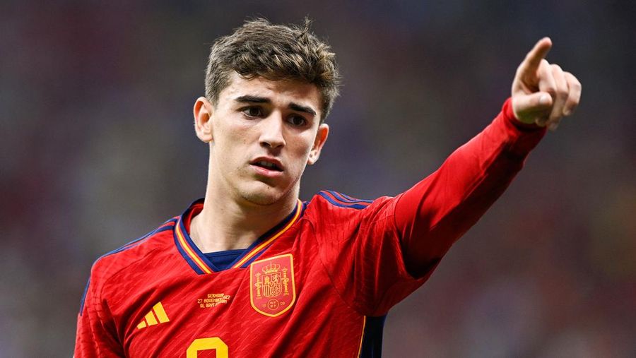 Zeno Debast pemain Belgia berpose selama sesi potret resmi FIFA World Cup Qatar 2022 pada 19 November 2022 di Doha, Qatar. (Shaun Botterill - FIFA/FIFA via Getty Images)