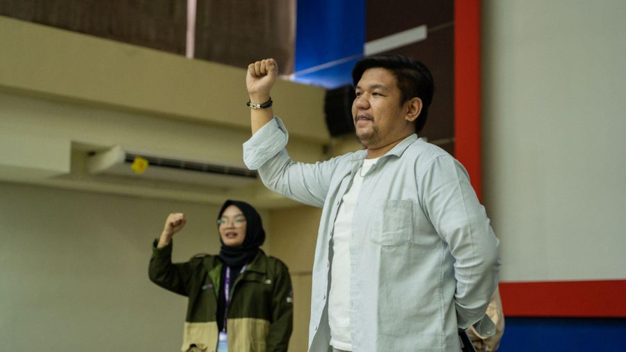 InvestasiKu dan Allobank menggelar acara Allo Invest Goes to Campus di Universitas Telkom Bandung pada Rabu, (15/11). Kegiatan yang bekerja sama dengan Booming Saham dan HIMA Administrasi Bisnis Telkom University dihadiri lebih dari 400 peserta. (Dok. InvestasiKU)