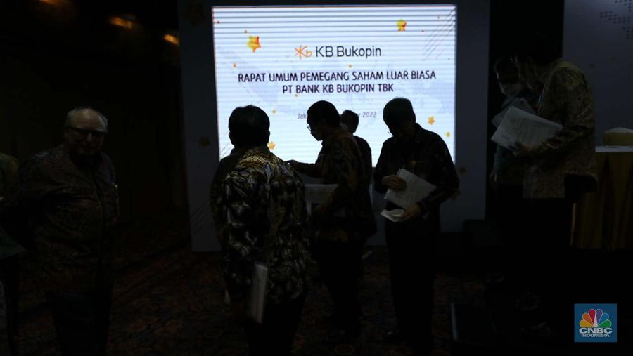 Rapat Umum Pemegang Saham Luar Biasa (RUPSLB) di Kantor Pusat Bank KB Bukopin. Jakarta, Rabu (30/11/2022). PT Bank KB Bukopin Tbk (BBKP) mendapat persetujuan penambahan modal dari Pemegang Saham dalam Rapat Umum Pemegang Saham Luar Biasa (RUPSLB) melalui rights issue. (CNBC Indonesia/ Tri Susilo)