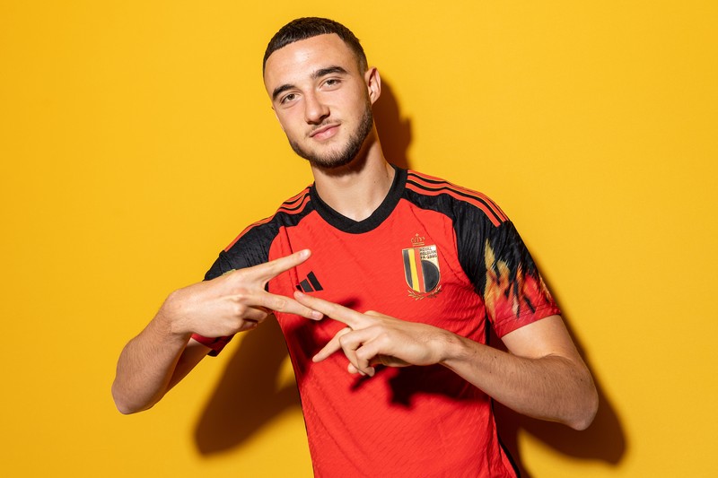 Zeno Debast pemain Belgia berpose selama sesi potret resmi FIFA World Cup Qatar 2022 pada 19 November 2022 di Doha, Qatar. Zeno Debast pemain Belgia berpose selama sesi potret resmi FIFA World Cup Qatar 2022 pada 19 November 2022 di Doha, Qatar. (Shaun Botterill - FIFA/FIFA via Getty Images)