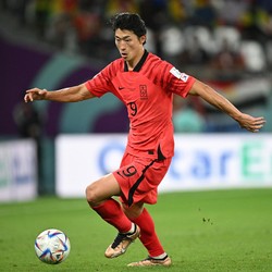 Pemain Timnas Korea Ini Diisukan Pacaran sama Model