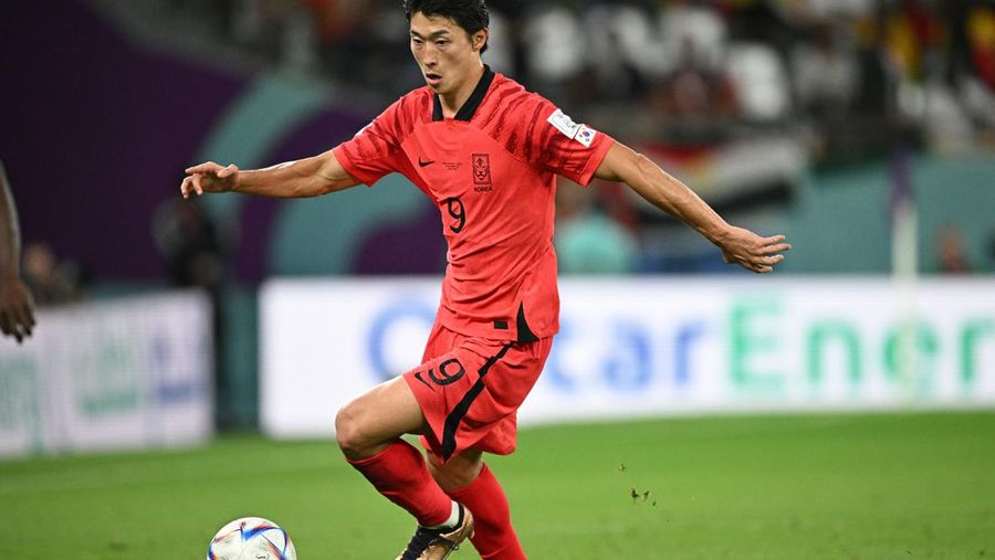 Cho Gue-Sung pemain dari Korea beraksi selama Piala Dunia FIFA 2022 Grup H pertandingan antara Republik Korea dan Ghana di Education City Stadium pada 28 November 2022 di Al Rayyan, Qatar. (Stuart Franklin/Getty Images)