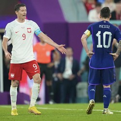 Lewandowski Sempat Bikin Messi Marah & Kesal, Ada Apa Nih?
