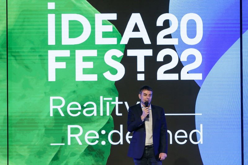 IdeaFest 2022 di Jakarta Convention Center (27/11) turut menghadirkan Presiden Direktur PT HM Sampoerna Tbk. (Sampoerna) Vassilis Gkatzelis sebagai salah satu pembicara. Mengusung tema 