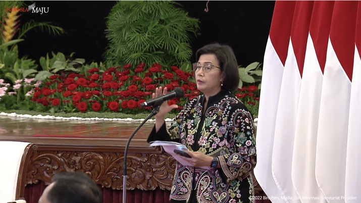 Menteri Keuangan Sri Mulyani Saat Penyerahan DIPA dan Buku Daftar Alokasi Transfer ke Daerah Tahun Anggaran 2023, 1 Des 2022 ( Menteri Keuangan Sri Mulyani Saat Penyerahan DIPA dan Buku Daftar Alokasi Transfer ke Daerah Tahun Anggaran 2023, 1 Des 2022 (Tangkapan Layar Youtube Sekretariat Presiden)