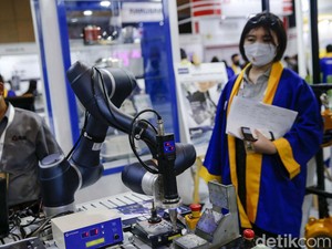 Pengusaha Minta Tak Buru-buru Longgarkan Aturan TKDN, Pikirkan Industri RI