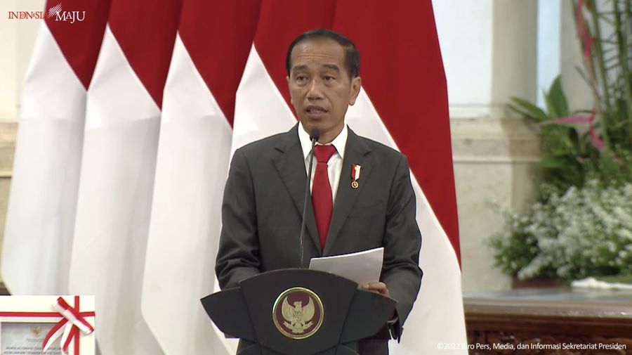Presiden Joko Widodo Saat Penyerahan DIPA dan Buku Daftar Alokasi Transfer ke Daerah Tahun Anggaran 2023, 1 Des 2022 (Tangkapan Layar Youtube Sekretariat Presiden)