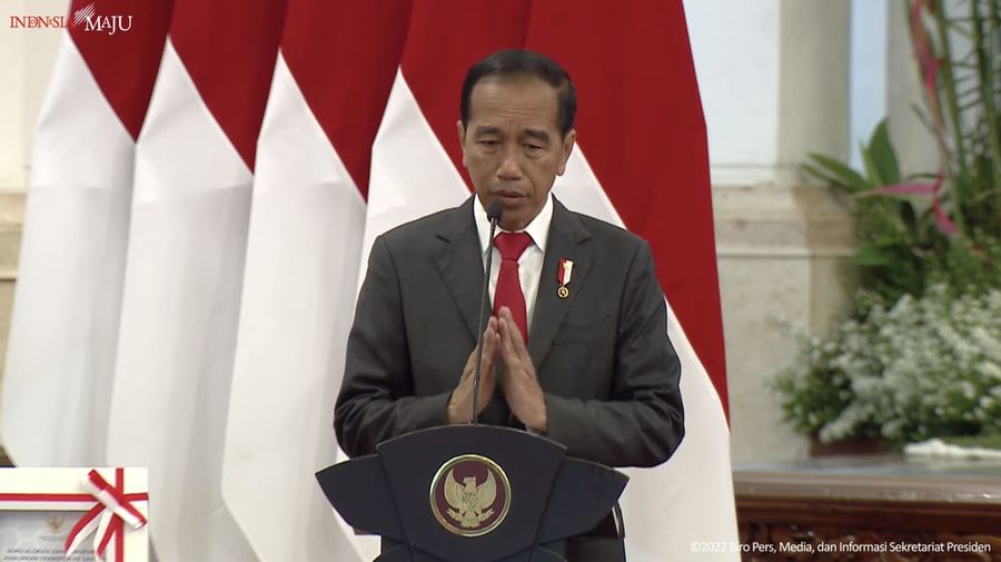 Presiden Joko Widodo Saat Penyerahan DIPA dan Buku Daftar Alokasi Transfer ke Daerah Tahun Anggaran 2023, 1 Des 2022 (Tangkapan Layar Youtube Sekretariat Presiden)