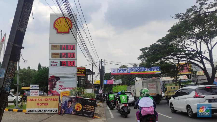 SPBU Shell Indonesia di wilayah Cibubur, Jawa Barat. (CNBC Indonesia/ Verda Nano Setiawan)