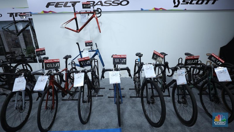 Technofest Year End Sale 2022, pameran ini mengahdirkan diskon sepeda besar-besaran dari berbagai brand premium di kawasan Jakarta, Kamis (1/12/2022). (CNBC Indonesia/Tri Susilo)