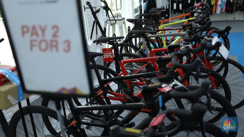 Technofest Year End Sale 2022, pameran ini mengahdirkan diskon sepeda besar-besaran dari berbagai brand premium di kawasan Jakarta, Kamis (1/12/2022). (CNBC Indonesia/Tri Susilo)