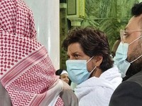 Shah Rukh Khan Umrah Bikin Publik India Terkejut, Kenapa?
