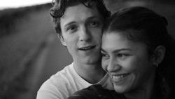 Zendaya Resmi Dilamar Tom Holland