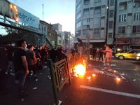 Kerusuhan di Iran Dilaporkan 'Makan' Korban Tewas 200 Orang