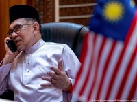 Anwar Ibrahim: PM Malaysia, Hidup dari Penjara ke Penjara