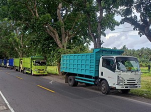 Mulai Desember 2025, Truk di Karangasem Hanya Boleh Melintas Pukul 20.00-05.00