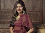 Karir Mentereng Erina Gudono, Bertabur Beasiswa & Kelas Dunia