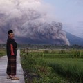 Update Erupsi Semeru: 1.979 Warga Mengungsi di 11 Titik