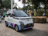 Joss! Mulai Hari Ini Beli Motor & Mobil Listrik Dapat Subsidi