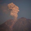 Waspada! Gunung Semeru Erupsi Lagi, Statusnya Masih di Level II