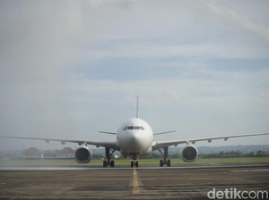 2 Penerbangan di Bandara Sampit Dibatalkan Buntut Erupsi Anak Krakatau