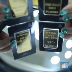 Buruan Cek! Harga Emas Antam Lagi Turun Segini