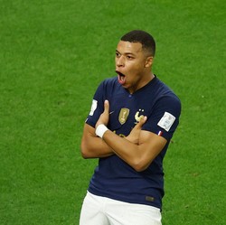 Mbappe Disebut Lebih Hebat dari Zidane, Benarkah?