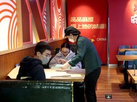 Muncul Fenomena Restoran di China Banting Harga, Ada Apa?