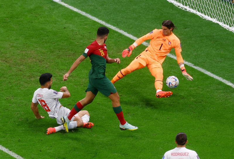 Soccer Football - FIFA World Cup Qatar 2022 - Round of 16 - Portugal v Switzerland - Lusail Stadium, Lusail, Qatar - December 6, 2022 Switzerland's Yann Sommer reacts as Goncalo Ramos scores Portugal's first goal REUTERS/Peter Cziborra