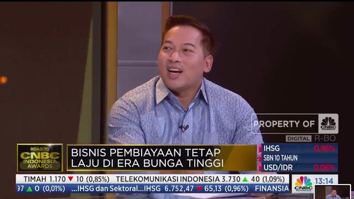 Finance & Business Relationship Director Mandiri Utama Finance Rully Setiawan Finance & Business Relationship Director Mandiri Utama Finance Rully Setiawan