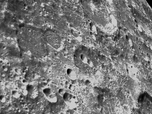 Benda Misterius Tabrak Bulan, Bikin Astronom Geger