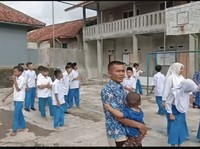 Potret Kepanikan Warga Saat Gempa Guncang Sukabumi