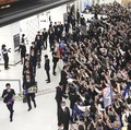 Bikin Bangga, Fan Menyemut Sambut Timnas Jepang di Bandara