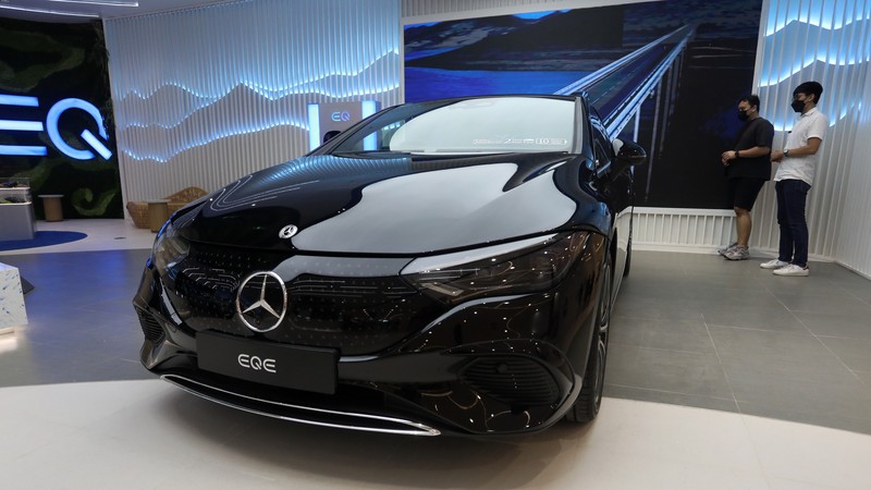 Mercedes-Benz EQS 450+ AMG Line (CNBC Indonesia/Andrean Kristianto) Mercedes-Benz EQS 450+ AMG Line (CNBC Indonesia/Andrean Kristianto)