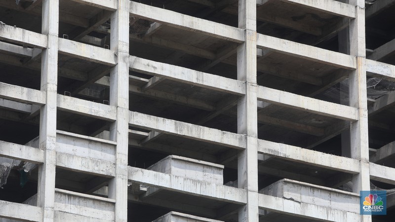Foto udara suasana pembangunan proyek apartemen Meikarta Distrik 2 yang mangkrak di Cibatu, Cikarang, Kabupaten Bekasi, Rabu (7/12/2022). (CNBC Indonesia/ Andrean Kristianto)