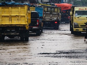 Dishub Bogor dan Tangerang Rapat Bahas Operasi Gabungan Truk Tambang