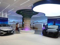 Tampang Mobil Listrik Mercedes-Benz Seharga Rp 2 M