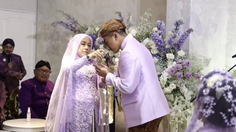 Upacara Malam Midodareni Pernikahan Kaesang & Erina. (Tangkapan Layar Youtube)