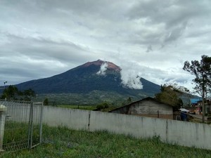 Aktivitas Gempa Meningkat, Terbit Larangan Mendaki Gunung Kerinci
