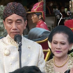 Jokowi Beri Gelar Kehormatan ke 18 Tokoh, Ada Iriana